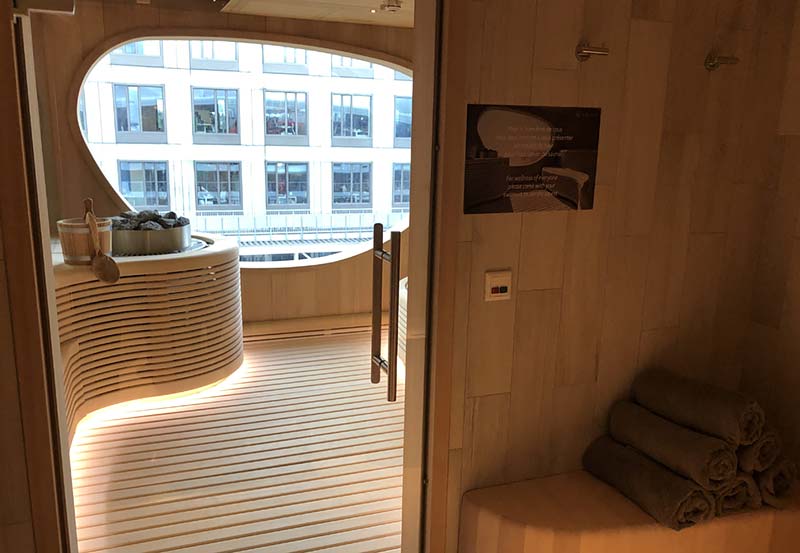 interieurfoto's en verslag van bezoek aan luxe expeditie cruiseschip le dumont durville van ponant