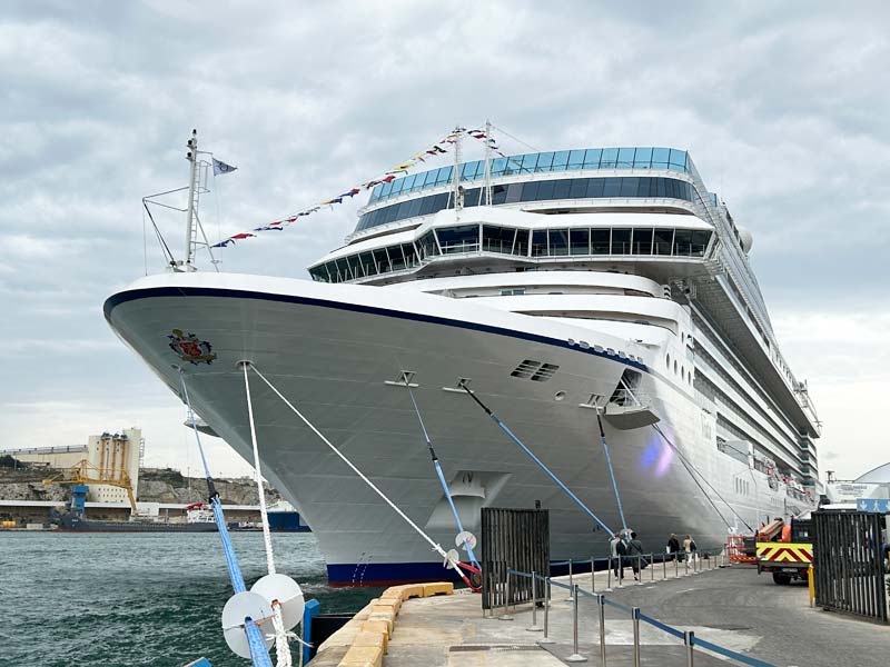 Interieurfotos van oceania cruises nieuwe cruiseschip vista