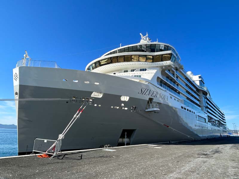 De Silver Nova van Silversea Cruises in Zadar, Kroatië