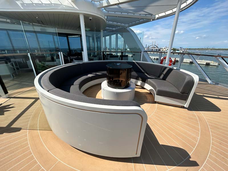 Panorama Lounge op de Silver Nova van Silversea Cruises
