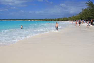 Cruise van Puerto Rico naar Miami met Explora Journeys half_moon_cay_bahamas_a