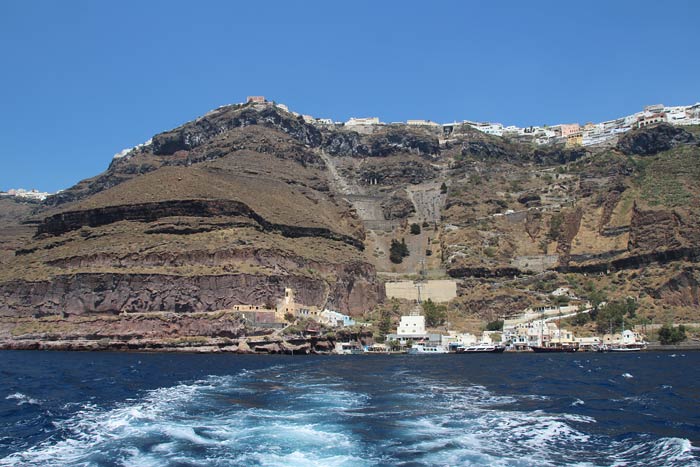 Foto's van cruiseschip Ruby Princess bij Thera, Santorini